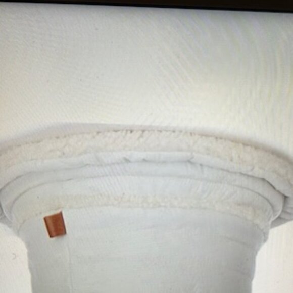UGG Quilted/Fluff Reversible Bucket Hat main image 6